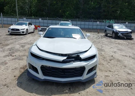 2017 Chevrolet Camaro 1Lt из США, поврежденный, VIN 1G1FB1RS4H0184376